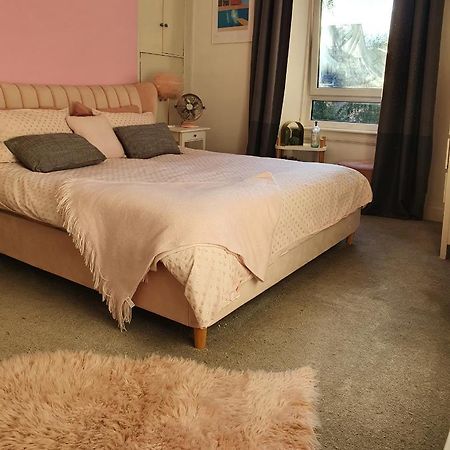 爱丁堡The Flat With The Pink Door公寓 外观 照片