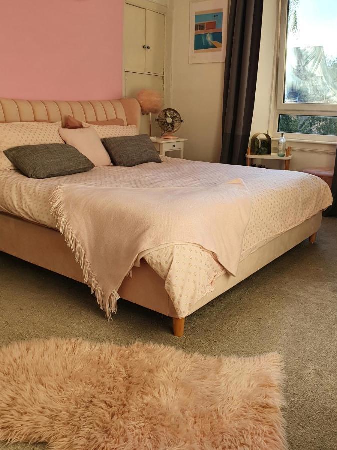 爱丁堡The Flat With The Pink Door公寓 外观 照片