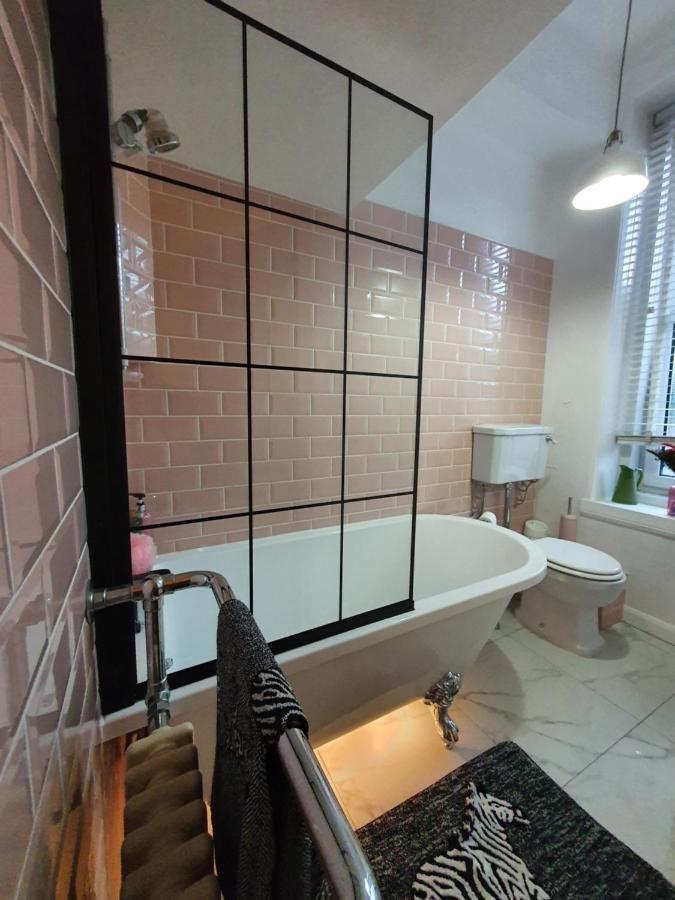 爱丁堡The Flat With The Pink Door公寓 外观 照片